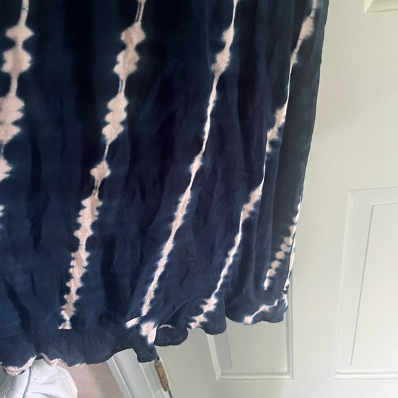 Walker & Wade Navy and white tie-dye long dres - Picture 7 of 8